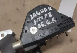 33048279 ремень безопасности заднего сиденья Jaguar S-Type 2005