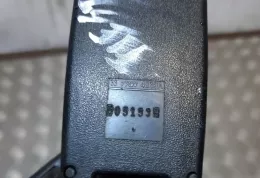 5051534 пряжка заднего ремня безопасности Ford Fiesta 2016