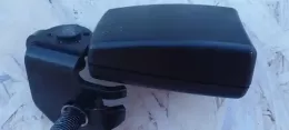 132225292 пряжка заднего ремня безопасности Opel Corsa D 2006