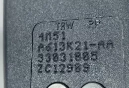4M51A613K21 пряжка заднього ременя безпеки Ford Focus 2009