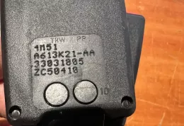 4M51A613K21AA пряжка заднього ременя безпеки Ford Focus 2010