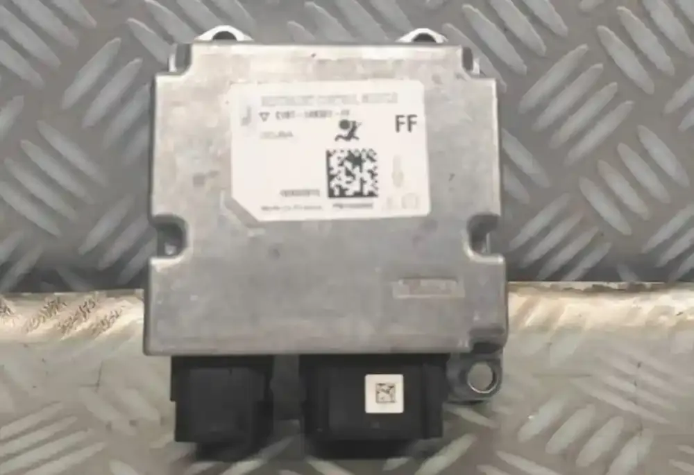 P067VKA2852 блок управління airbag (srs) Ford Fiesta 2015
