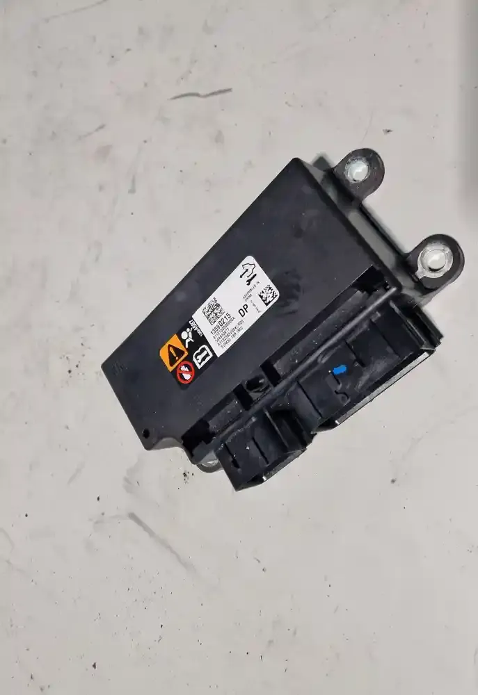 13590215 блок управления AirBag (SRS) Buick Encore I 2013