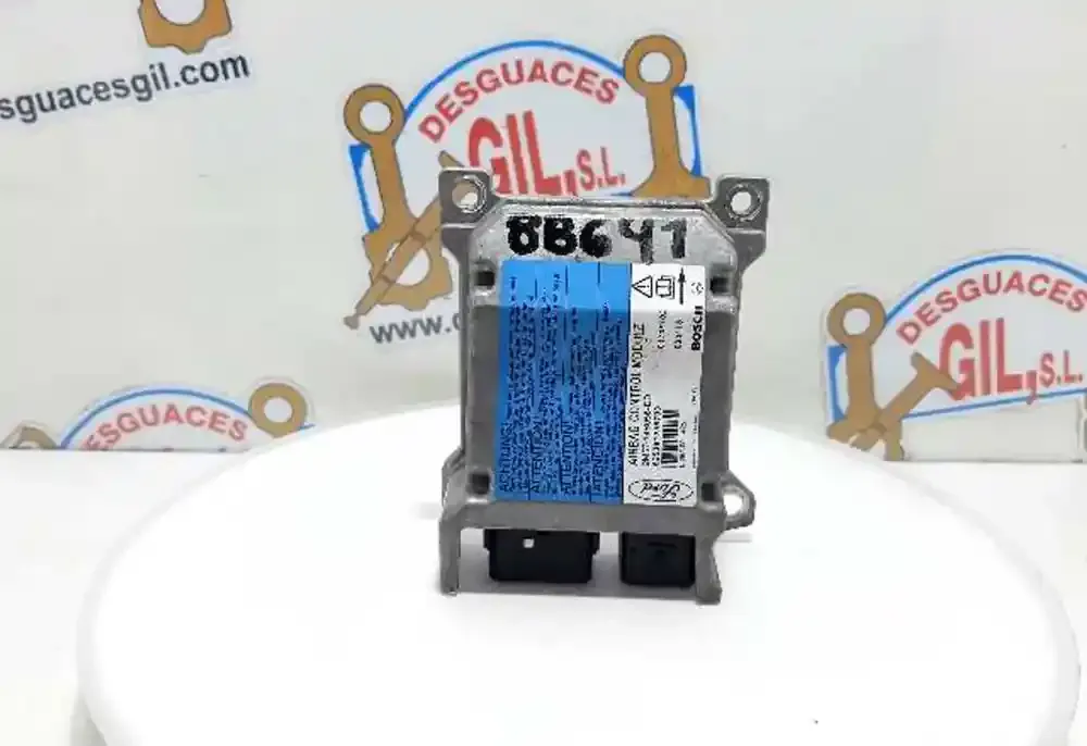 88641 блок управління airbag (srs) Ford Focus 1998