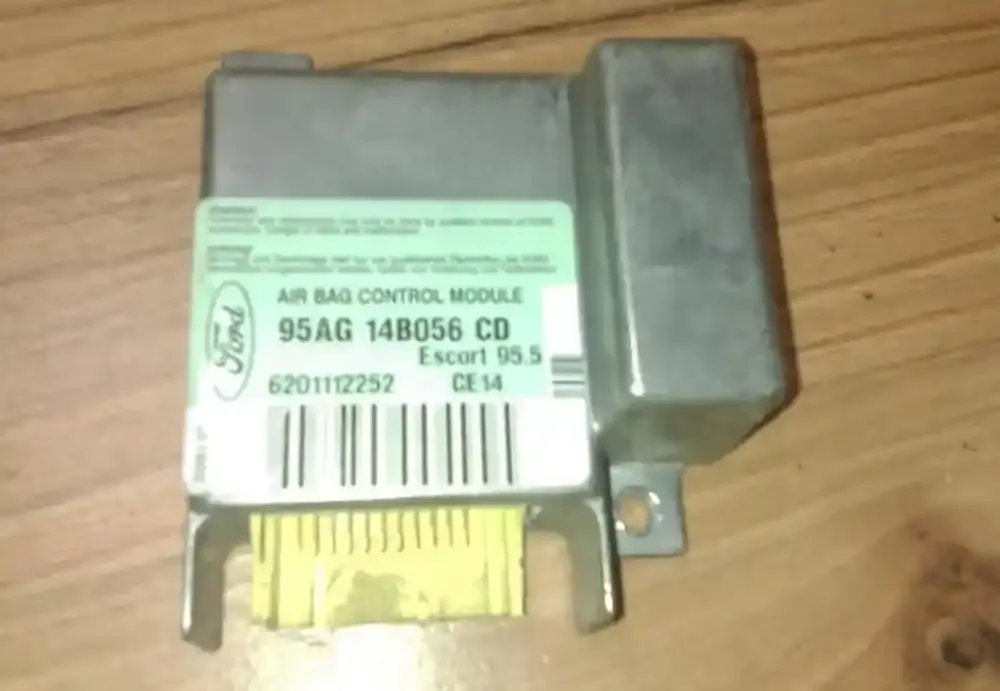 6201112252 блок управління airbag (srs) Ford Escort 1995