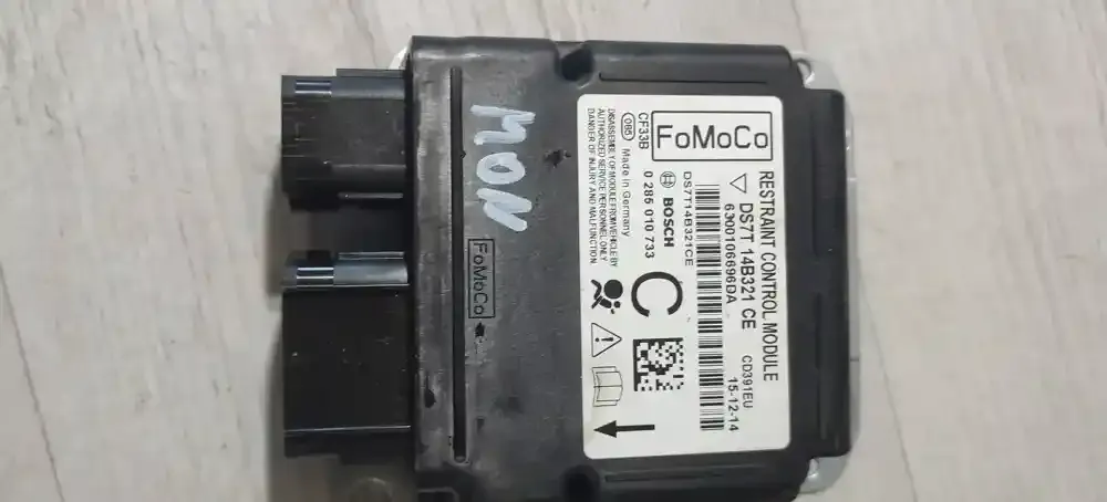 6300106696DA блок управления AirBag (SRS) Ford Mondeo MK V 2016
