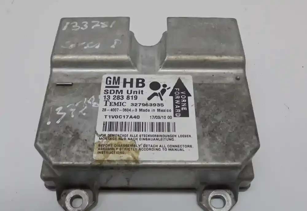 T1V0C17A40 блок управління airbag (srs) Opel Corsa D 2010