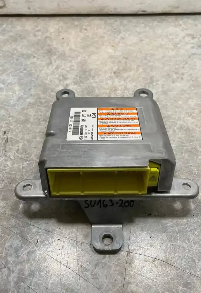 111114 блок управління airbag (srs) Subaru Forester SJ 2016