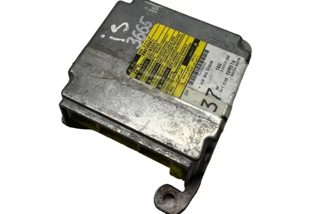 167300015E блок управління airbag (srs) Toyota Corolla E120 E130 2005