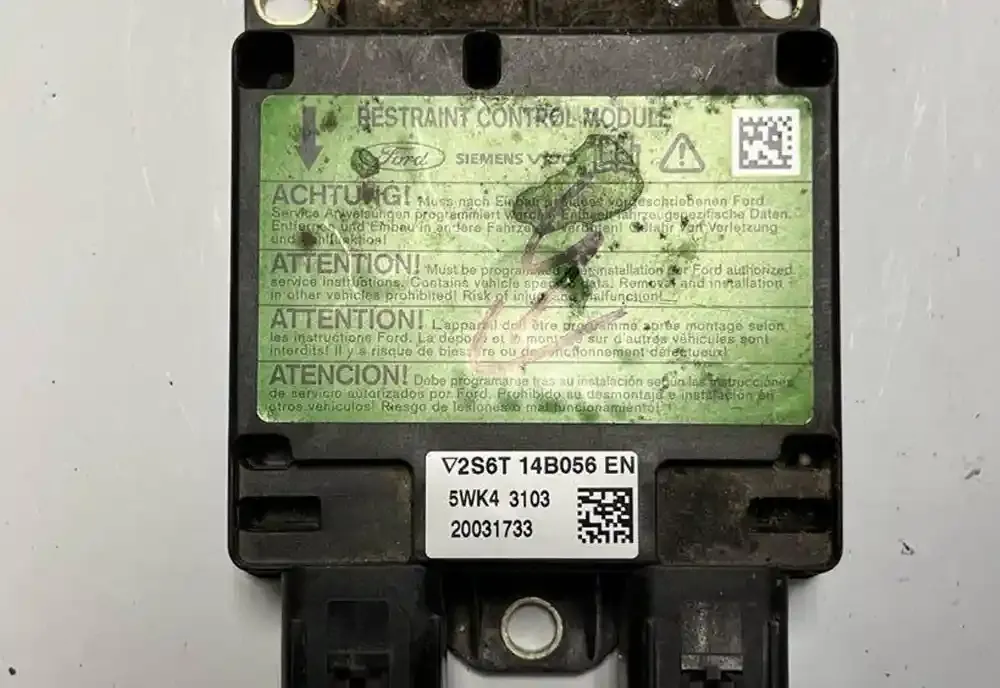 50031733 блок управління airbag (srs) Ford Fiesta 2000