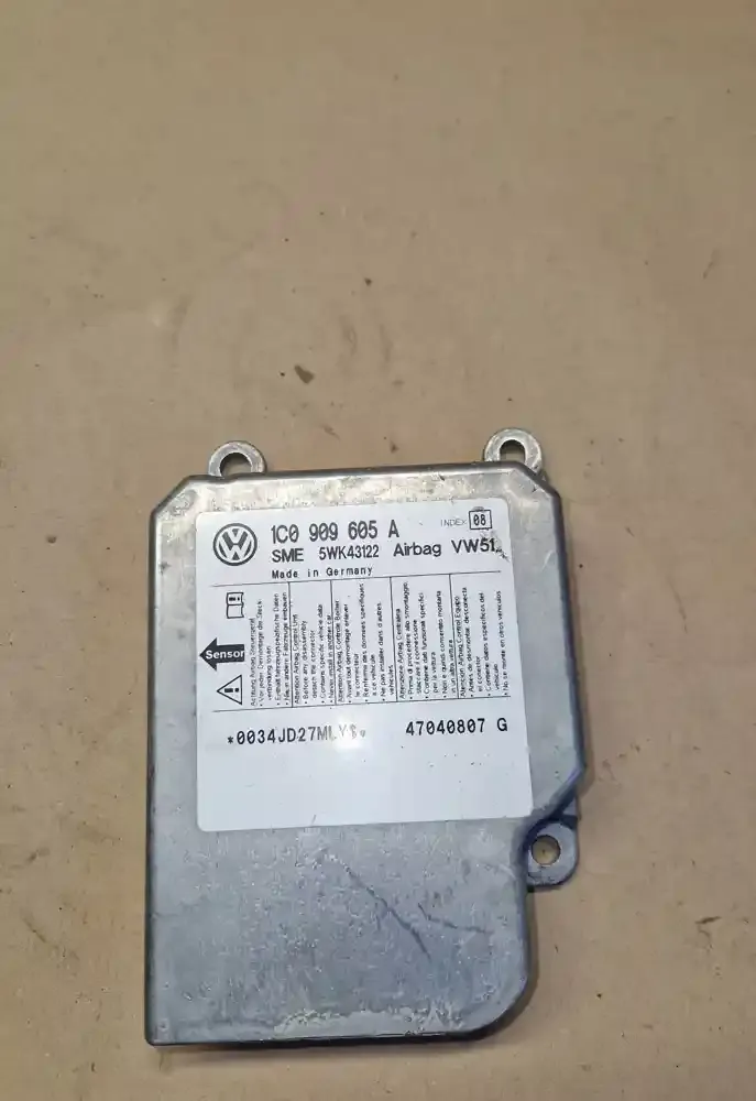 47040807G блок управління airbag (srs) Volkswagen Transporter - Caravelle T5 2008