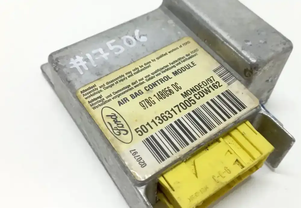 501136317005 блок управления AirBag (SRS) Ford Mondeo MK II 1998