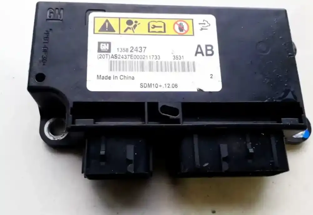 13575118 блок управления AirBag (SRS) Chevrolet Orlando 2012