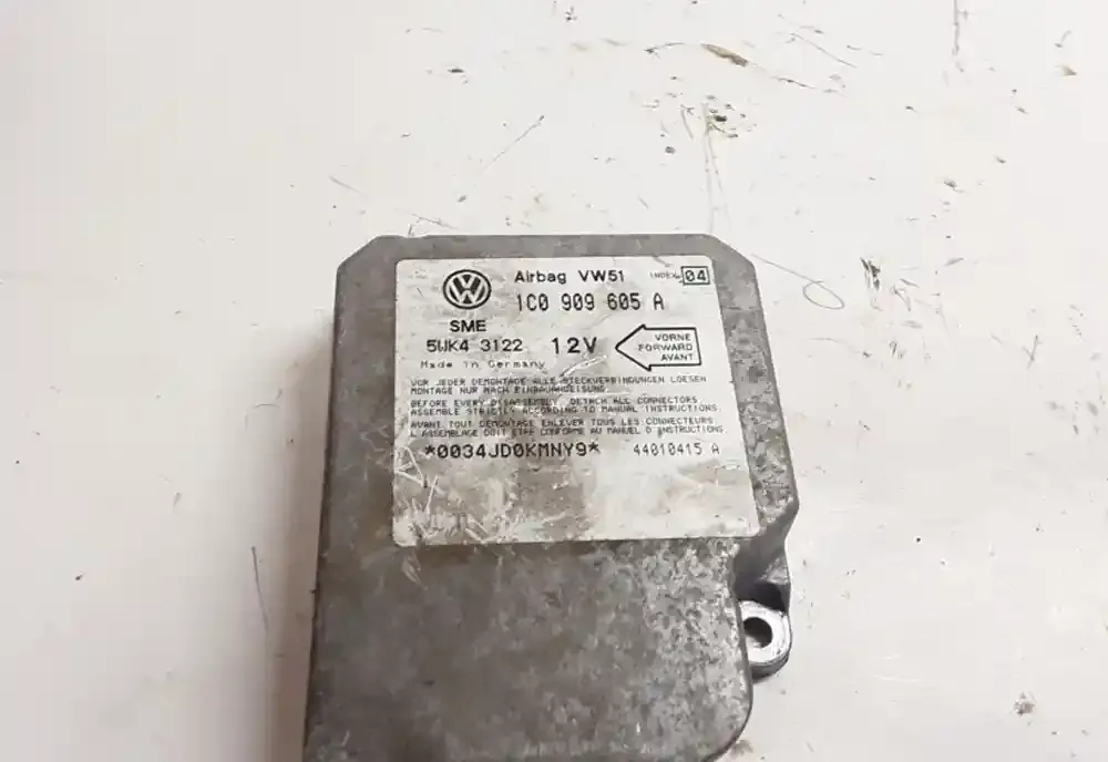 44010415A блок управління airbag (srs) Volkswagen Transporter - Caravelle T5 2004