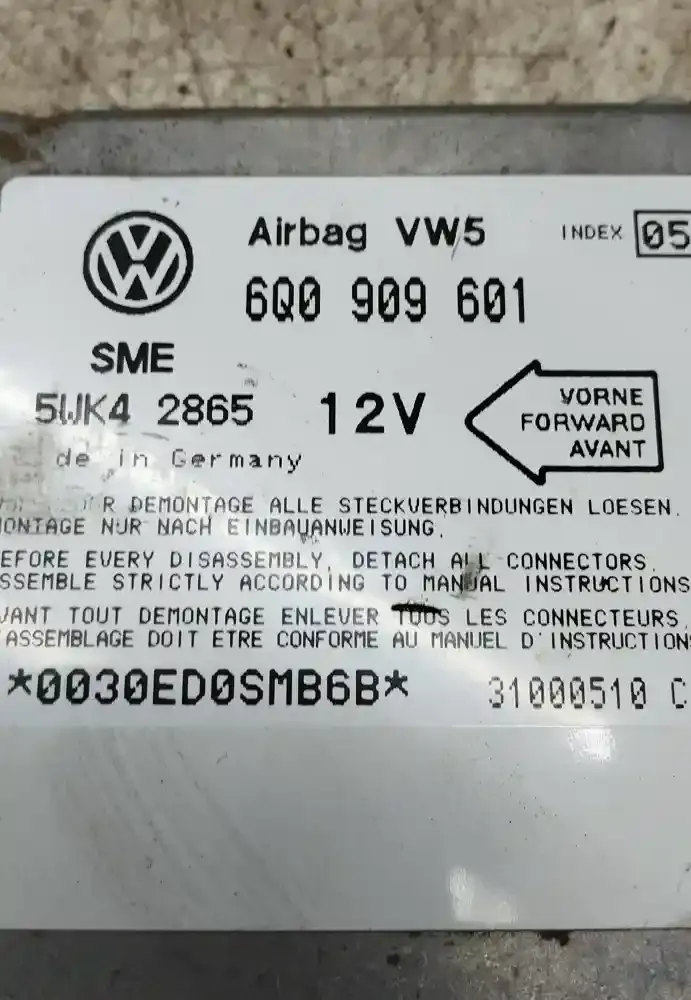 31000510C блок управління airbag (srs) Volkswagen Bora 1999