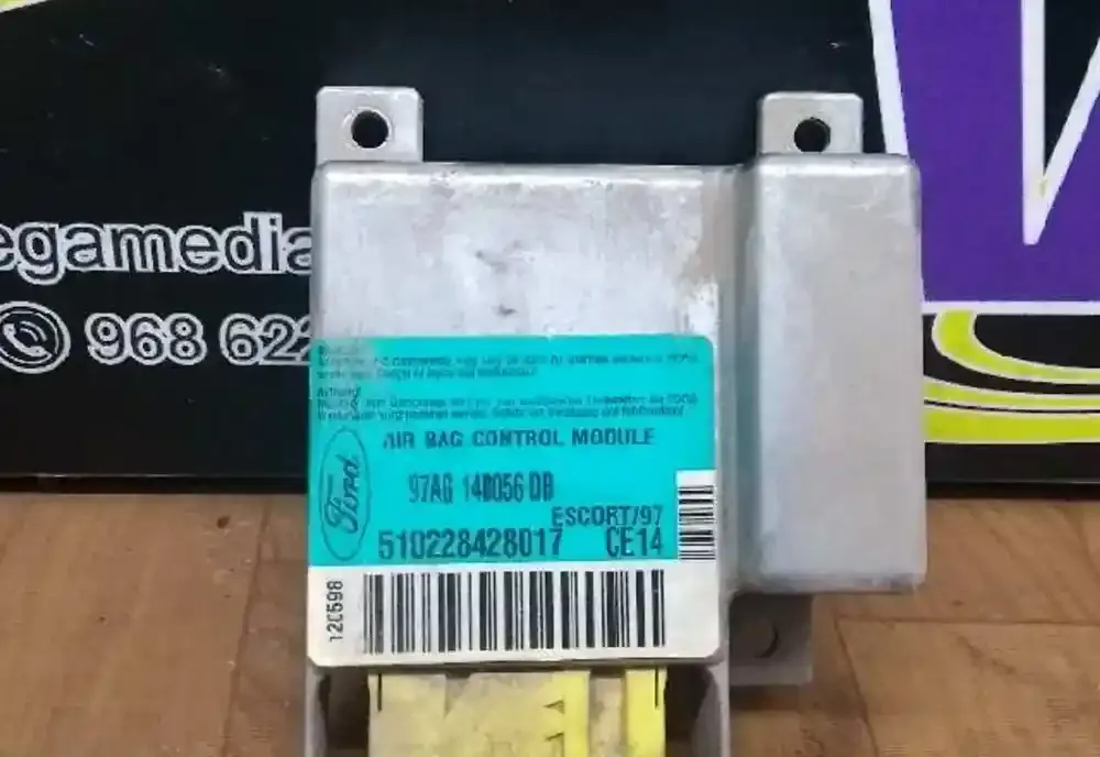 510228428017 блок управления AirBag (SRS) Ford Escort 1995
