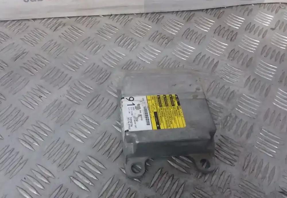 313819107 блок управління airbag (srs) Toyota Corolla Verso AR10 2007