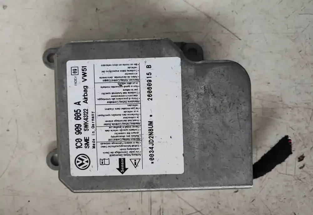 26060915B блок управління airbag (srs) Volkswagen Transporter - Caravelle T5 2004
