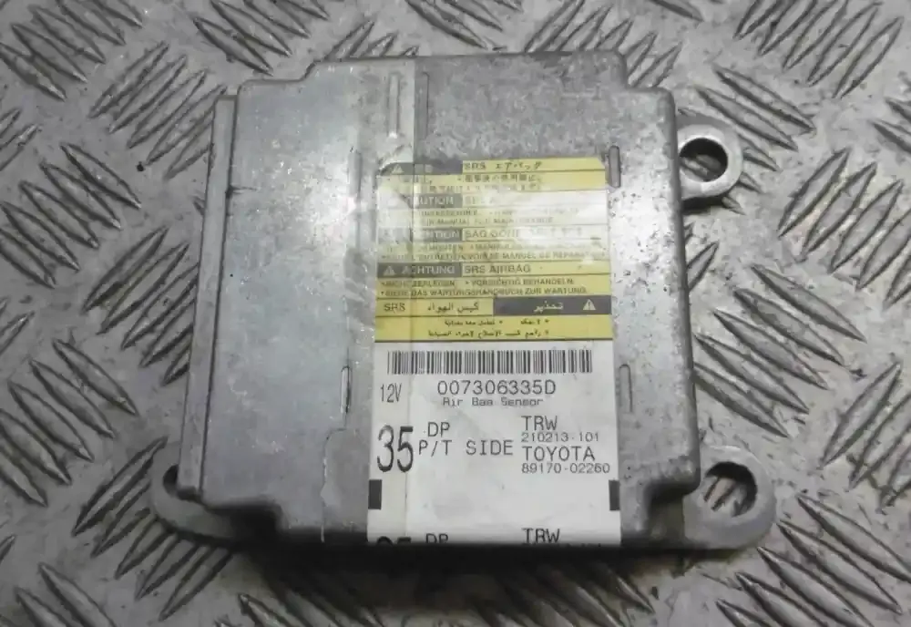 8917002660 блок управління airbag (srs) Toyota Corolla E120 E130 2002