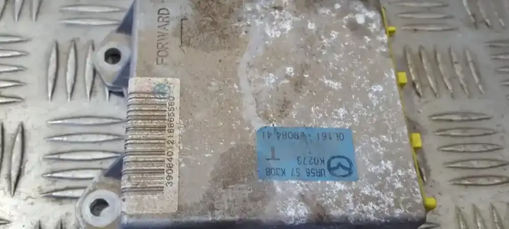 3908441 блок управління airbag (srs) Ford Ranger 2011