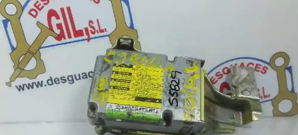 55829 блок управління airbag (srs) Toyota Corolla E110 2002