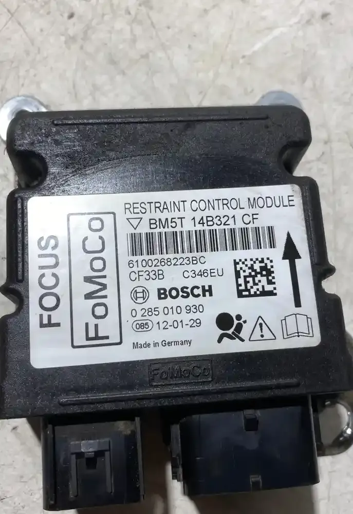 6100268223BC блок управління airbag (srs) Ford Focus 2011