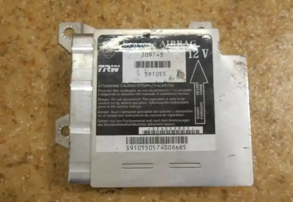209743 блок управління airbag (srs) Maserati Quattroporte 2004