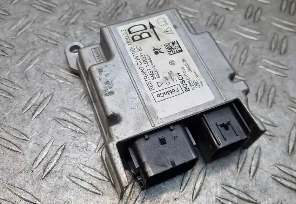 0285010030 блок управління airbag (srs) Ford Focus 2008