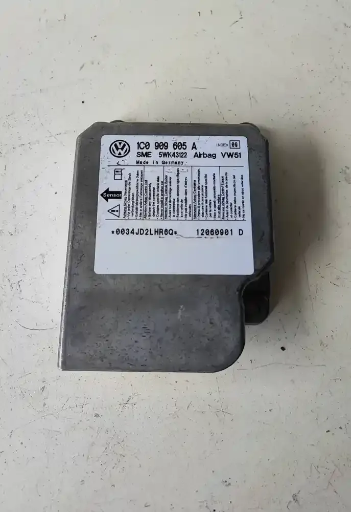 12060901D блок управління airbag (srs) Volkswagen Transporter - Caravelle T5 2009