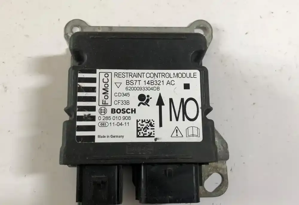 6200093304DB блок управління airbag (srs) Ford Focus 2007