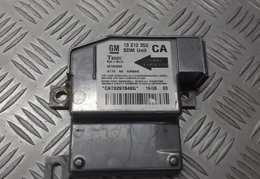 13212353 блок управления AirBag (SRS) Opel Corsa C 2006