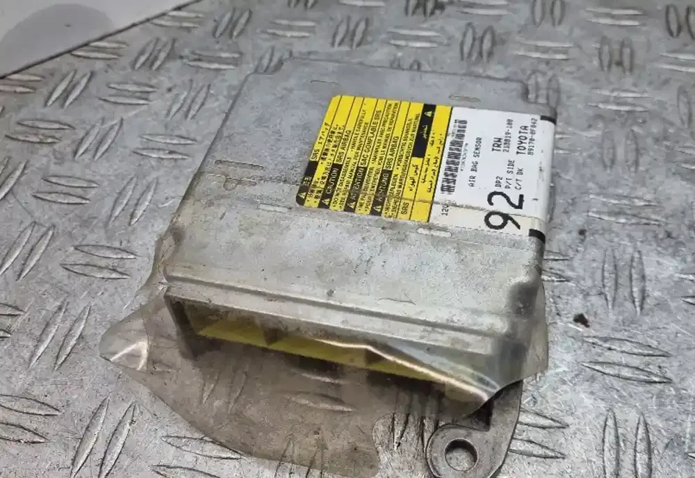 891700F042 блок управления AirBag (SRS) Toyota Corolla Verso AR10 2005