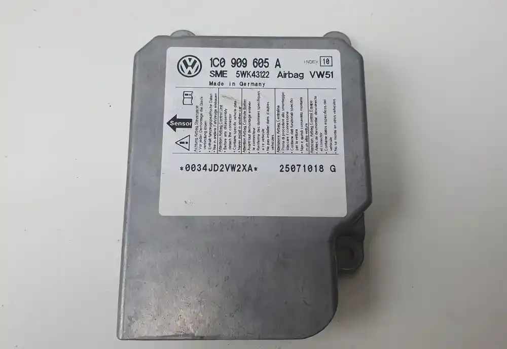 25071018G блок управления AirBag (SRS) Volkswagen Transporter - Caravelle T5 2008