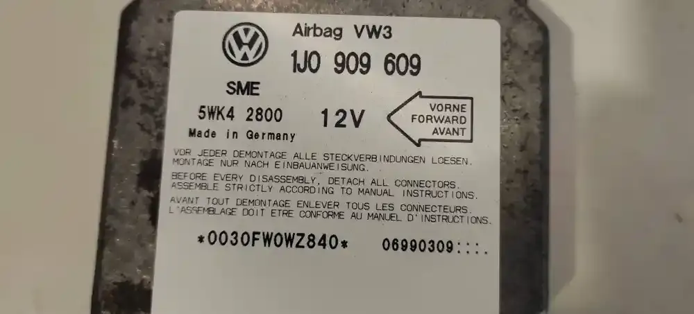 06990309 блок управління airbag (srs) Volkswagen Bora 1999
