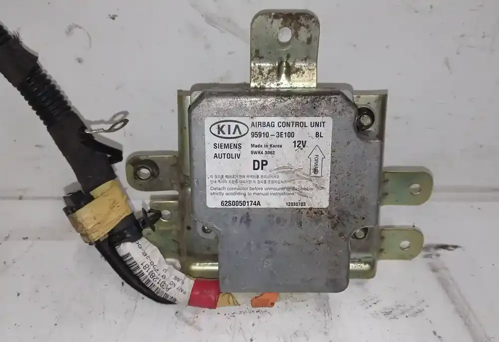 62S0050174A блок управления AirBag (SRS) KIA Sorento 2004