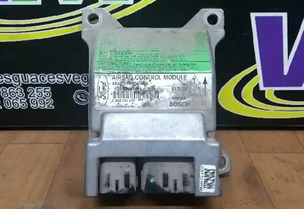 620029886899 блок управління airbag (srs) Ford Focus 1998