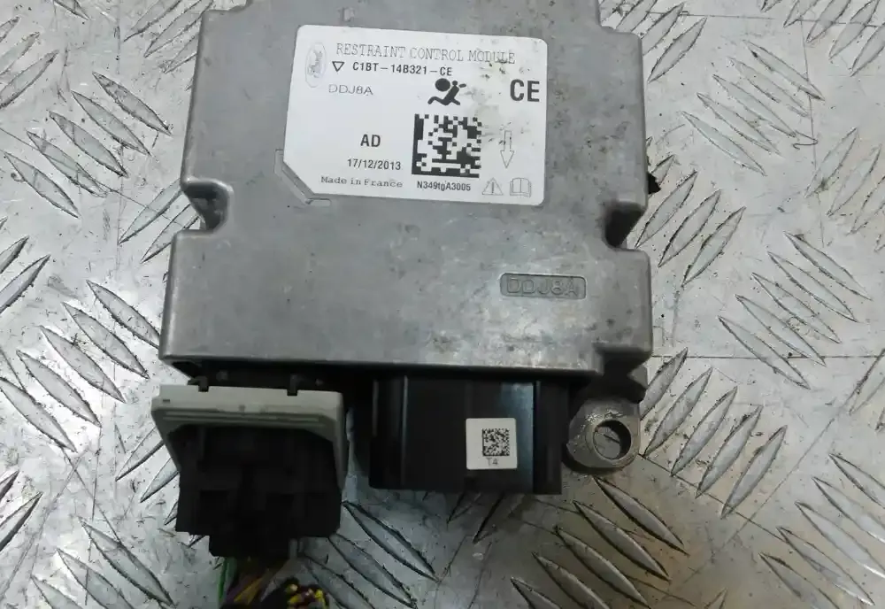 17122013 блок управління airbag (srs) Ford Fiesta 2014