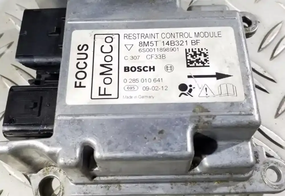 8M5T14B321BF блок управления AirBag (SRS) Ford Focus 2008