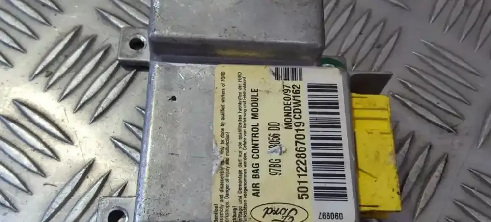 501122867019 блок управления AirBag (SRS) Ford Mondeo MK II 1997