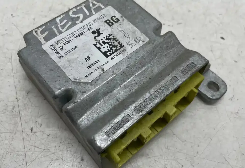 8V5114B321 блок управління airbag (srs) Ford Fiesta 2016