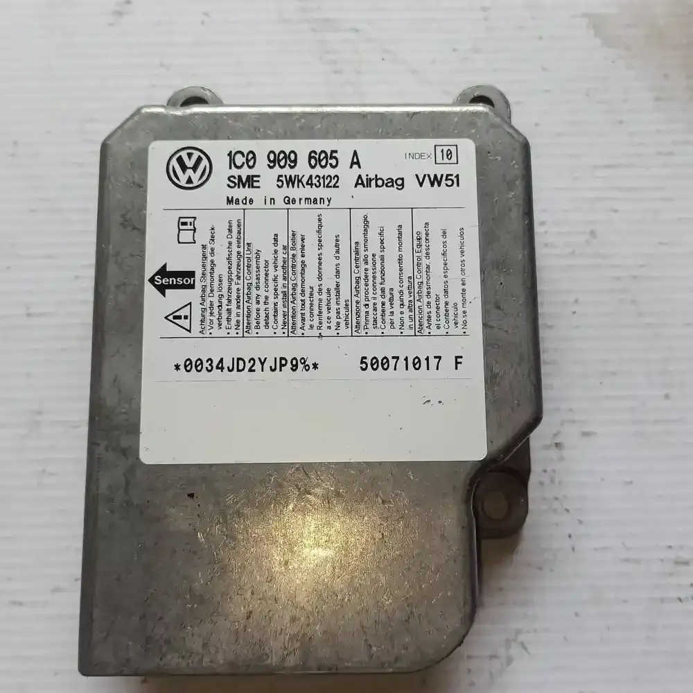 50071017E блок управління airbag (srs) Volkswagen Transporter - Caravelle T5 2008