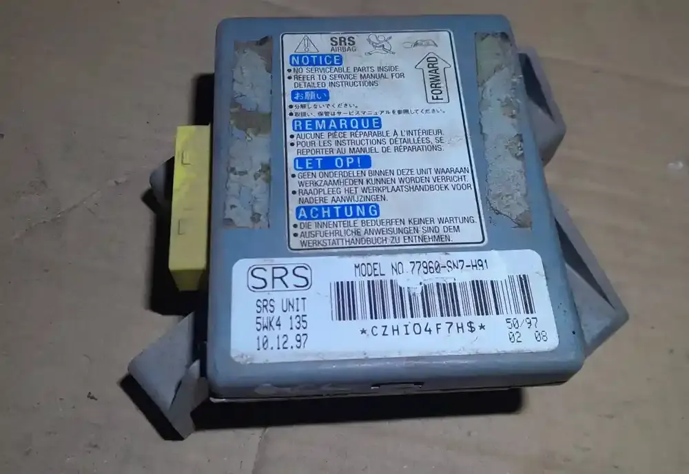 CZH104F7HS блок управління airbag (srs) Honda Accord 1998