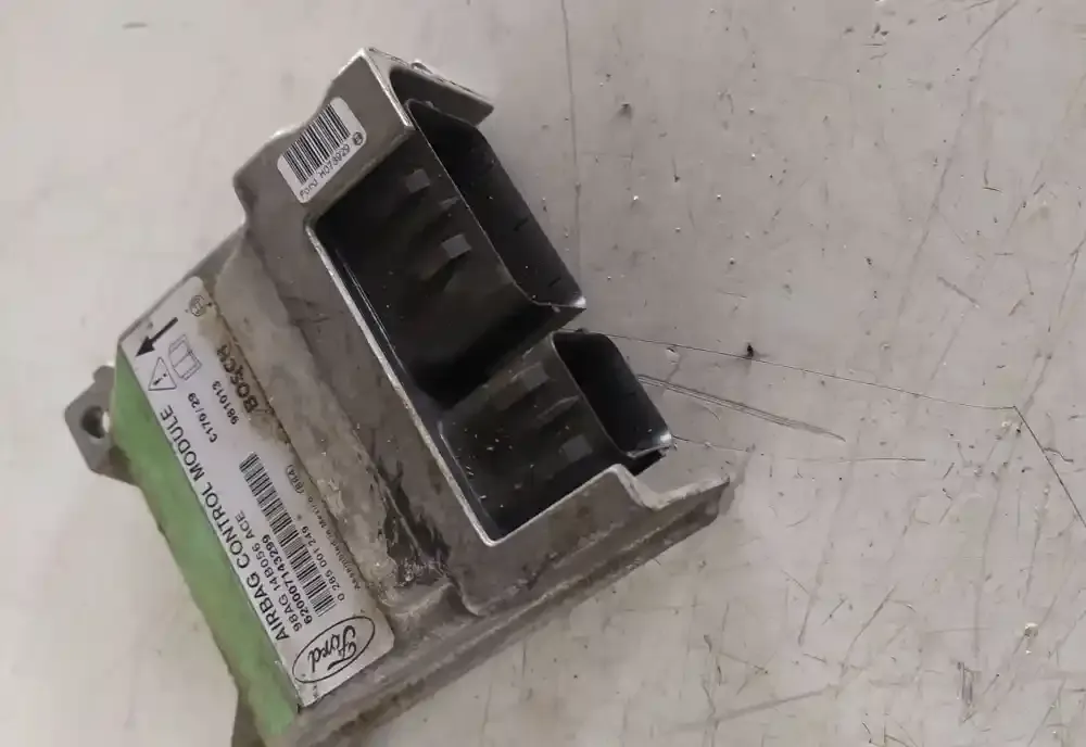 620007143299 блок управління airbag (srs) Ford Focus 1999