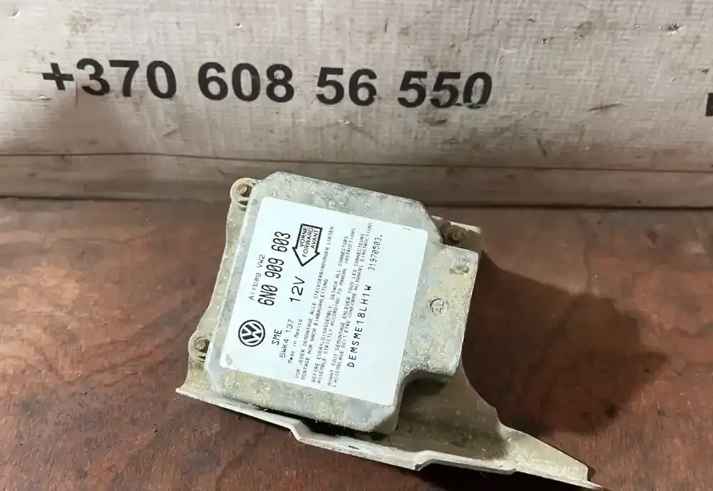 31970503 блок управління airbag (srs) Volkswagen Transporter - Caravelle T4 1998