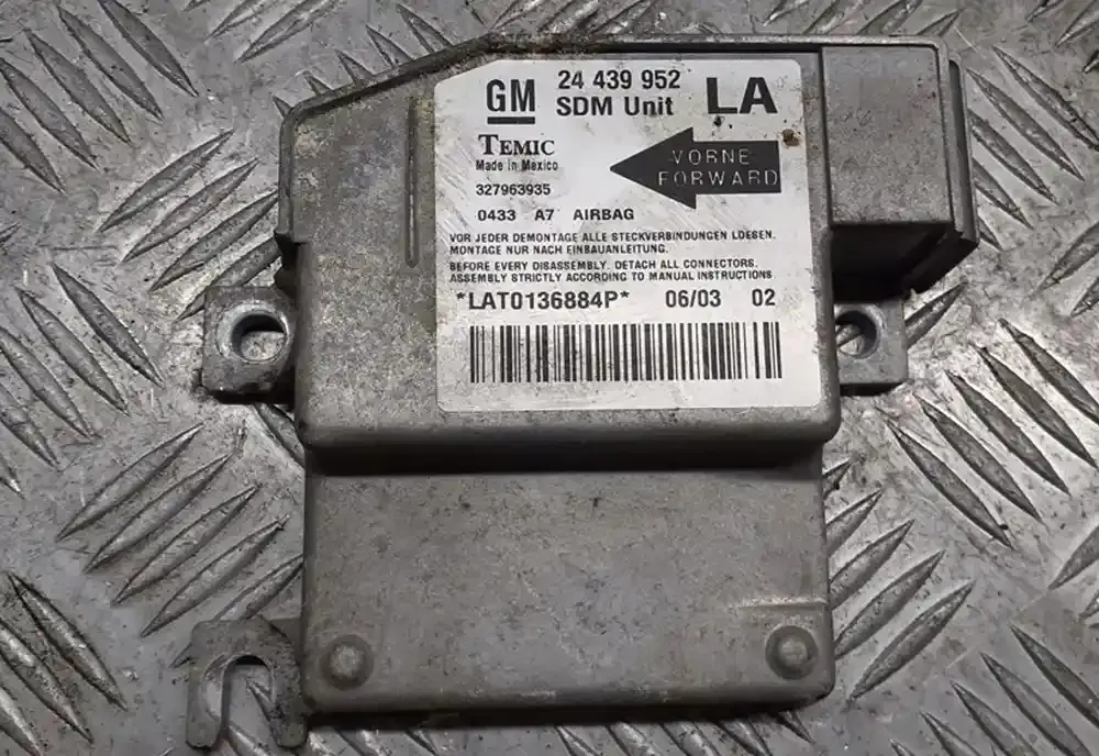 24439952LA блок управления AirBag (SRS) Opel Corsa C 2003