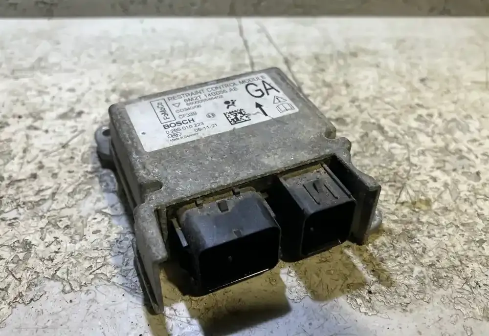 010223 блок управління airbag (srs) Ford Galaxy 2008