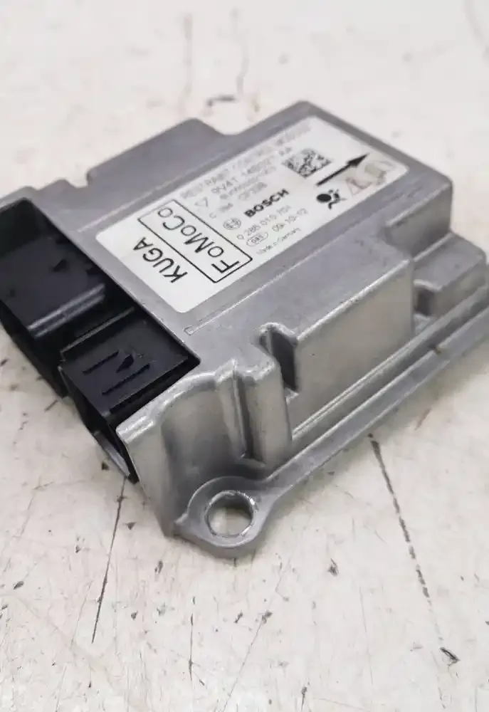 6U0002021003 блок управління airbag (srs) Ford Kuga I 2009