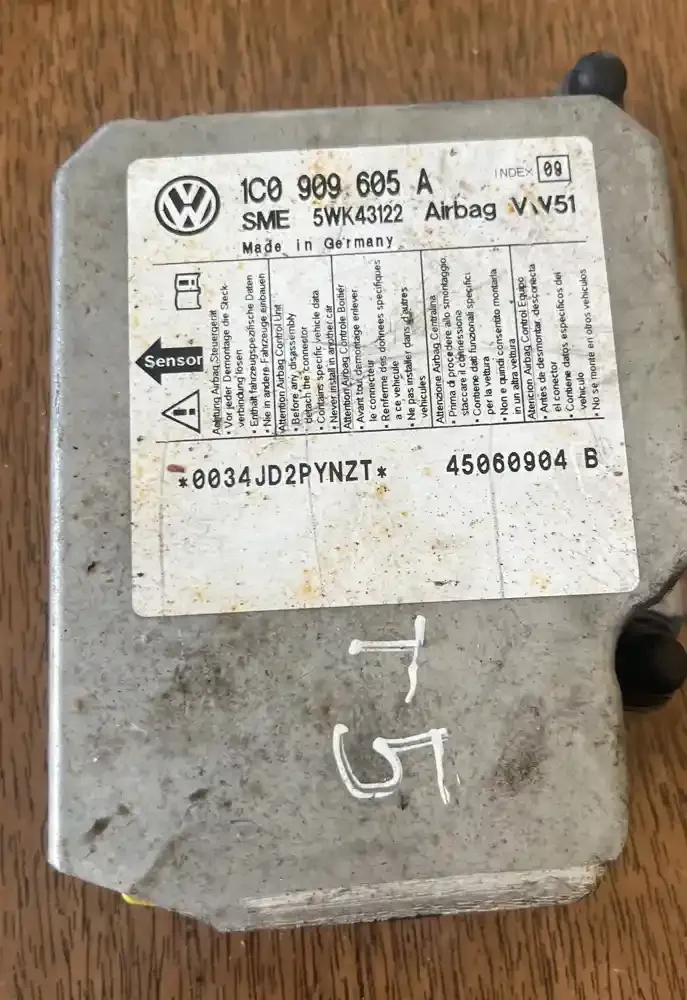 45060904B блок управління airbag (srs) Volkswagen Transporter - Caravelle T5 2008