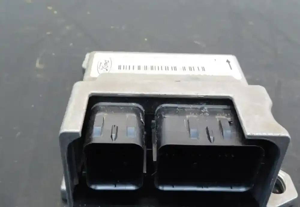 680005883001 блок управління airbag (srs) Ford Fiesta