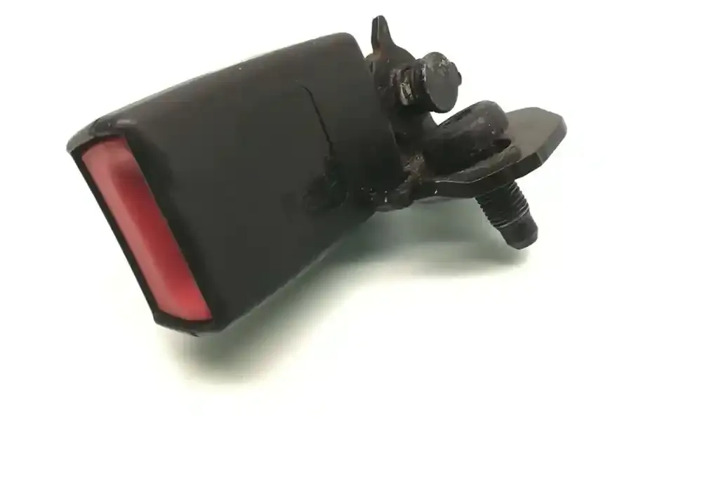 64620761G пряжка центрального ремня безопасности заднего сиденья Opel Corsa D 2007